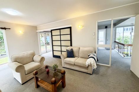 Photo of property in 19 Mappin Place, Chatswood, Auckland, 0626