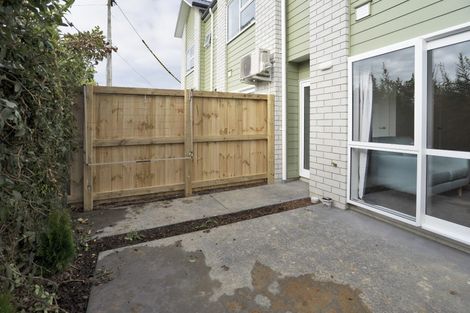 Photo of property in 16/10 Burrows Place, Frankton, Hamilton, 3204