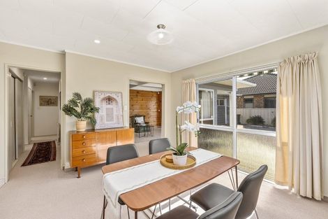 Photo of property in 6 Robertson Street, Glenholme, Rotorua, 3010