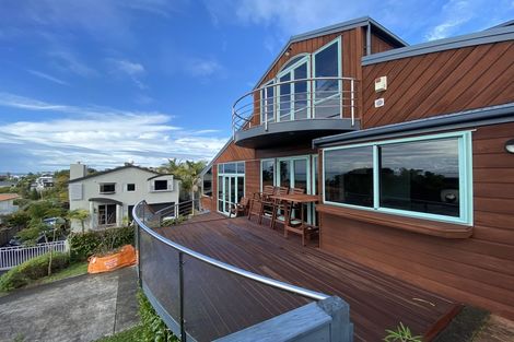 Photo of property in 9 Aberdeen Road, Castor Bay, Auckland, 0620