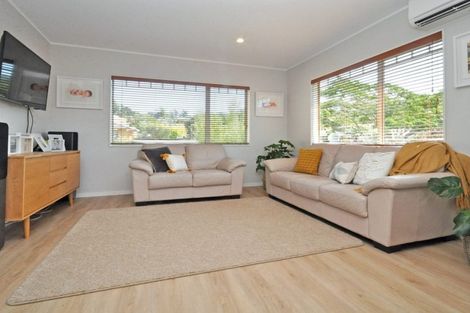 Photo of property in 22a Greta Place, Stanmore Bay, Whangaparaoa, 0932