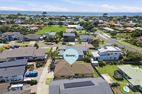 Photo of property in 5 Ella Place, Papamoa Beach, Papamoa, 3118
