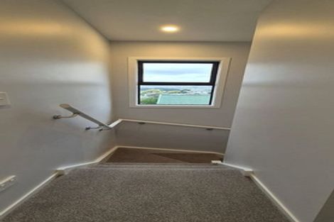 Photo of property in 6 Woodcarver Lane, Titahi Bay, Porirua, 5022