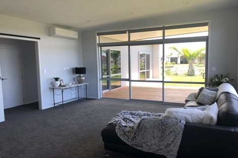 Photo of property in 72a The Boulevard, Papamoa Beach, Papamoa, 3118