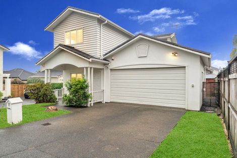 Photo of property in 15 Mulvaney Crescent, Henderson, Auckland, 0612