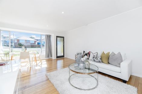 Photo of property in 2/353 Mount Albert Road, Mount Roskill, Auckland, 1041