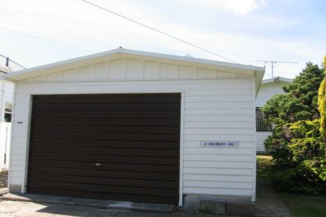 Photo of property in 5 Highbury Road, Highbury, Wellington, 6012