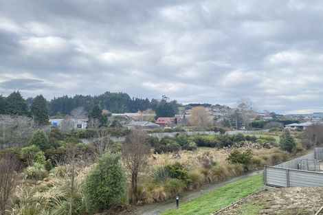 Photo of property in 33 Grandvista Drive, Green Island, Dunedin, 9018