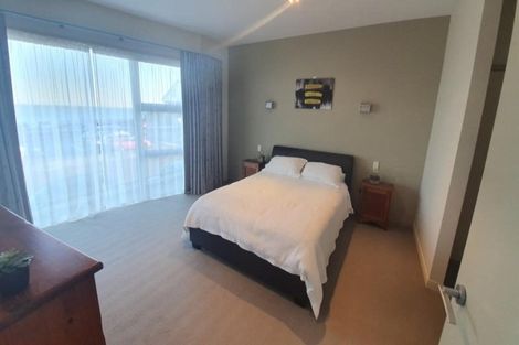 Photo of property in Quarterdeck, 3/4 Buller Street, New Plymouth, 4310