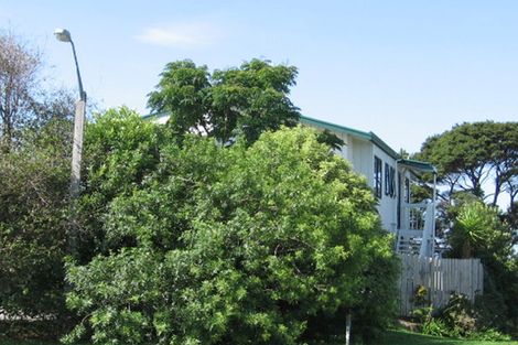 Photo of property in 2/20 Darcy Place, Massey, Auckland, 0614