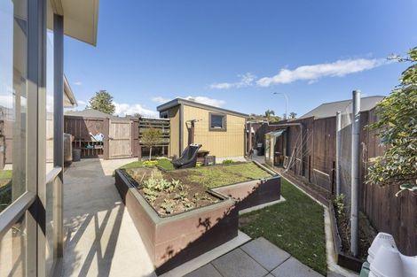 Photo of property in 53 Alberta Road, Glen Avon, New Plymouth, 4312