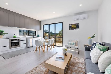 Photo of property in 13d Ranch Avenue, Beach Haven, Auckland, 0626