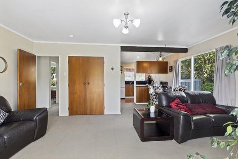 Photo of property in 11b Florio Terrace, Tawa, Wellington, 5028
