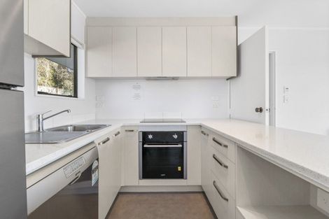 Photo of property in 18 Kahurangi Place, Snells Beach, 0920