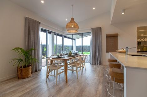 Photo of property in 7 Awatea Drive, Whitianga, 3510