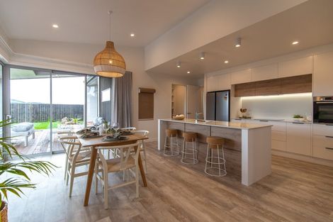 Photo of property in 7 Awatea Drive, Whitianga, 3510