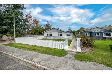 Photo of property in 17 Parsonage Road, Waimate, 7924