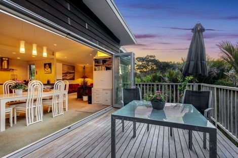 Photo of property in 81 Huia Road, Titirangi, Auckland, 0604