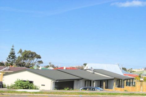 Photo of property in 19 Tawhero Street, Gonville, Whanganui, 4501