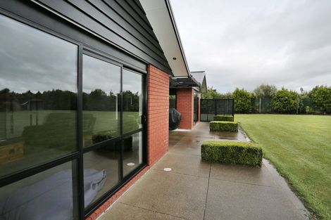 Photo of property in 111 Taiepa Road, Otatara, Invercargill, 9879