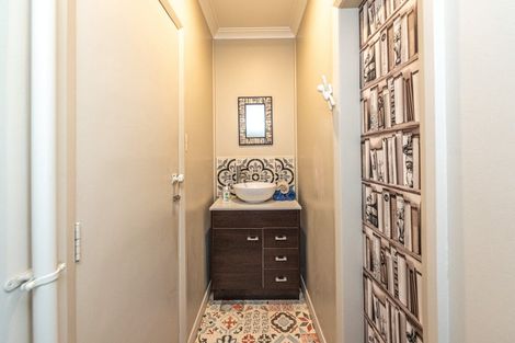 Photo of property in 17 Dickson Crescent, Saint Johns Hill, Whanganui, 4500