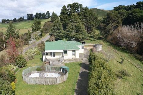 Photo of property in 688 Rotohiwi Road, Flemington, Waipukurau, 4282