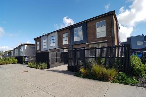 Photo of property in 17 Mollusc Road, Hobsonville, Auckland, 0616