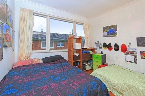 Photo of property in 27 Estuary Road, Weymouth, Auckland, 2103