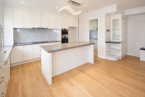 Photo of property in 68 Huntington Park Drive, Greenhithe, Auckland, 0632