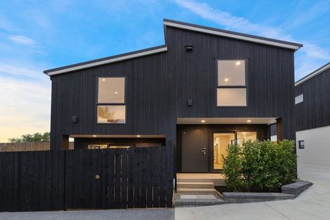 Photo of property in 72b Weatherly Road, Torbay, Auckland, 0630