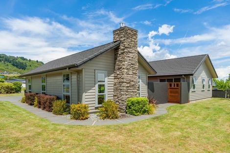 Photo of property in 120 Kenrigg Road, Kinloch, Taupo, 3377