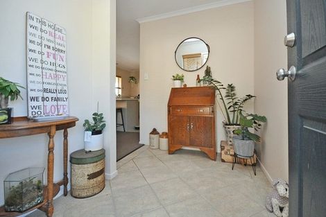 Photo of property in 24 Driftwood Drive, Red Beach, 0932