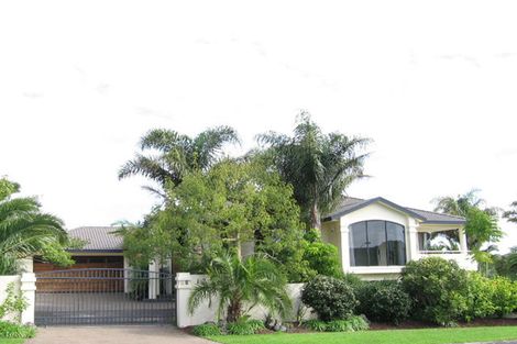 Photo of property in 12 Clyside Avenue, Half Moon Bay, Auckland, 2012