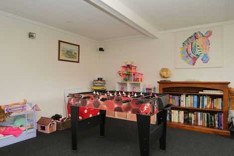 Photo of property in 9 Brooklyn Street, Green Island, Dunedin, 9018