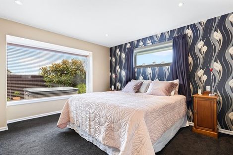 Photo of property in 17 Pimlico Place, Rangiora, 7400