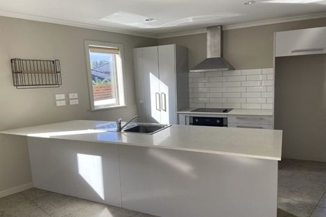 Photo of property in 6 Mill Grove, Riverhead, 0820