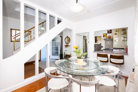 Photo of property in 170 Vigor Brown Street, Napier South, Napier, 4110