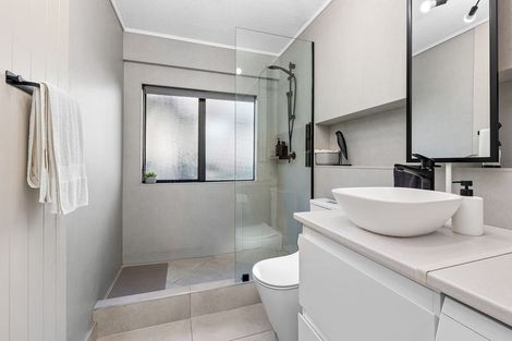 Photo of property in 5/48 Mcleod Road, Henderson, Auckland, 0612