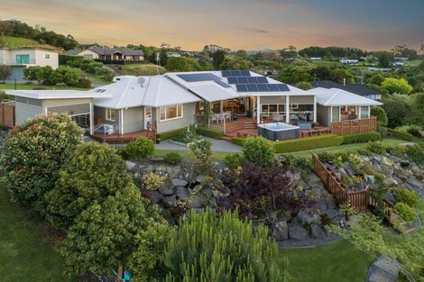 Photo of property in 29 Roger Guy Place, Welcome Bay, Tauranga, 3175