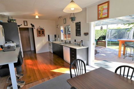 Photo of property in 2 Fairbrother Street, Carterton, 5713