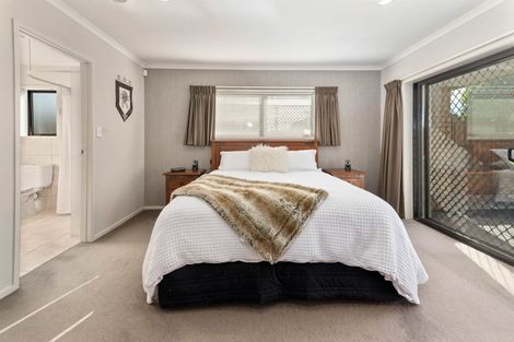 Photo of property in 4 Florey Heights, Springfield, Rotorua, 3015