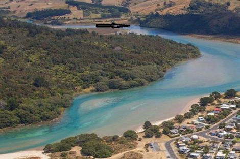 Photo of property in 139 Rangituia Street, Whangamata, 3691