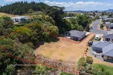 Photo of property in 10 Waimanu Place, Ruakaka, 0116