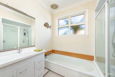 Photo of property in 32 Mcparland Street, Ebdentown, Upper Hutt, 5018