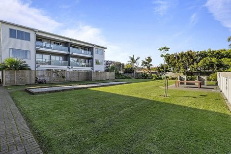 Photo of property in Bay Palms Apartments, 11/30e Bute Road, Browns Bay, Auckland, 0630