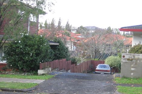 Photo of property in 34 Mirrabooka Avenue, Botany Downs, Auckland, 2010