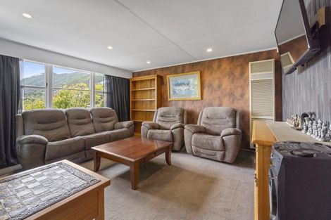 Photo of property in 86a Winara Avenue, Waikanae, 5036