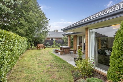 Photo of property in 2 Magnolia Lane, St Albans, Christchurch, 8052