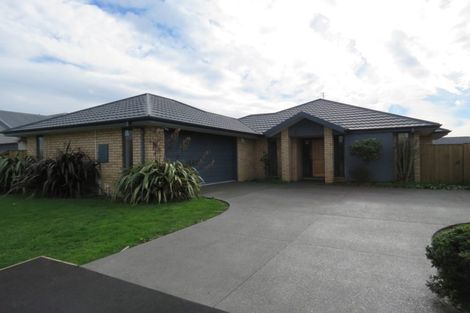 Photo of property in 6 Sheraton Place, Redwood, Christchurch, 8051
