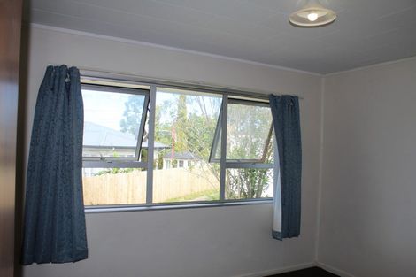 Photo of property in 3/58 View Road, Henderson, Auckland, 0612